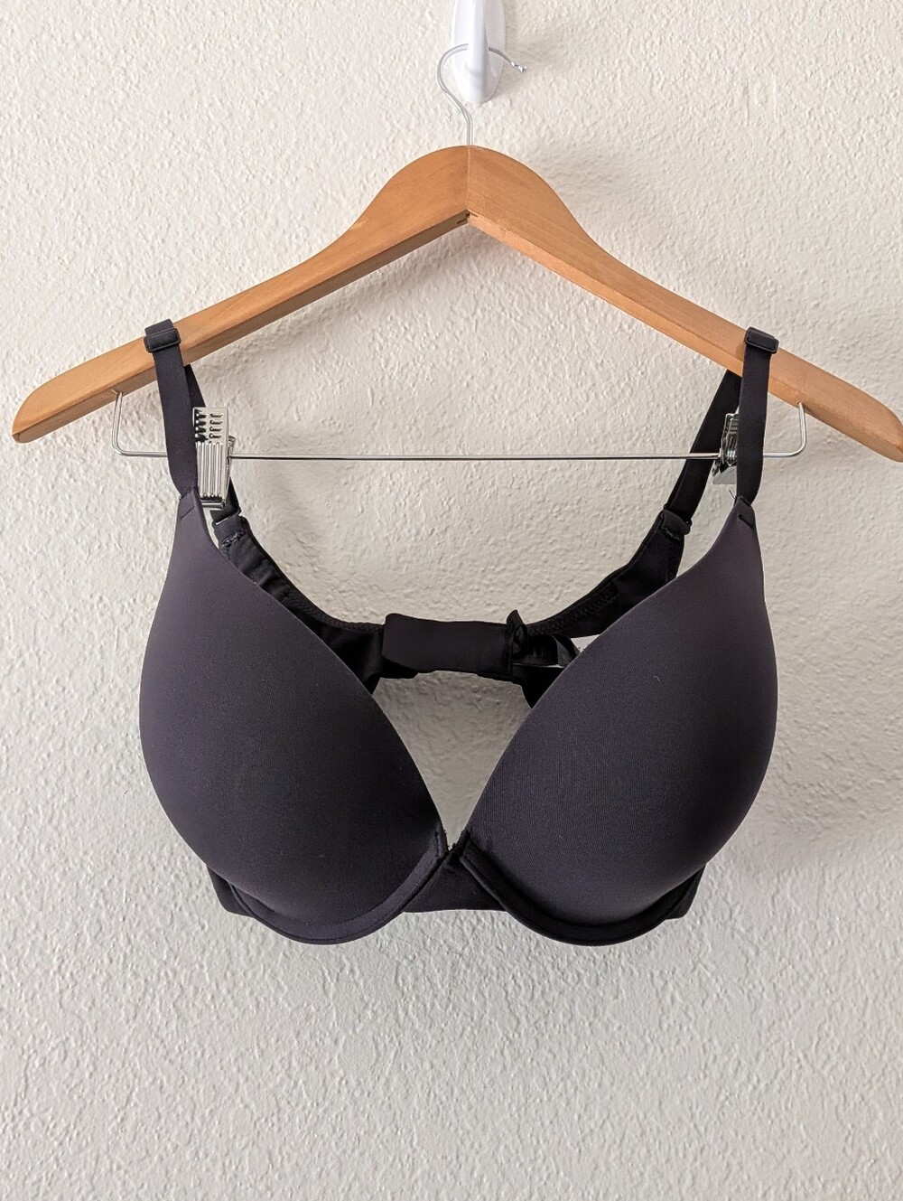SKIMS Fits Everybody T-Shirt Bra 34DDD Onyx Black Seamless Underwire